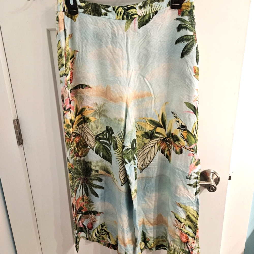 Farm Rio Leaf Print Pants